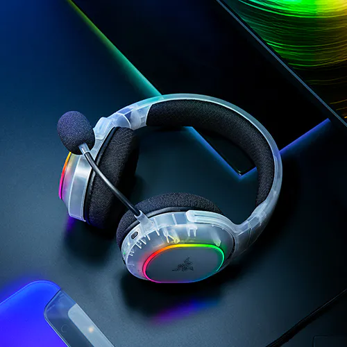 Razer следует тенденции прозрачных устройств: анонсирована серия аксессуаров Phantom White, вдохновленная стилем Apple Liquid Glass