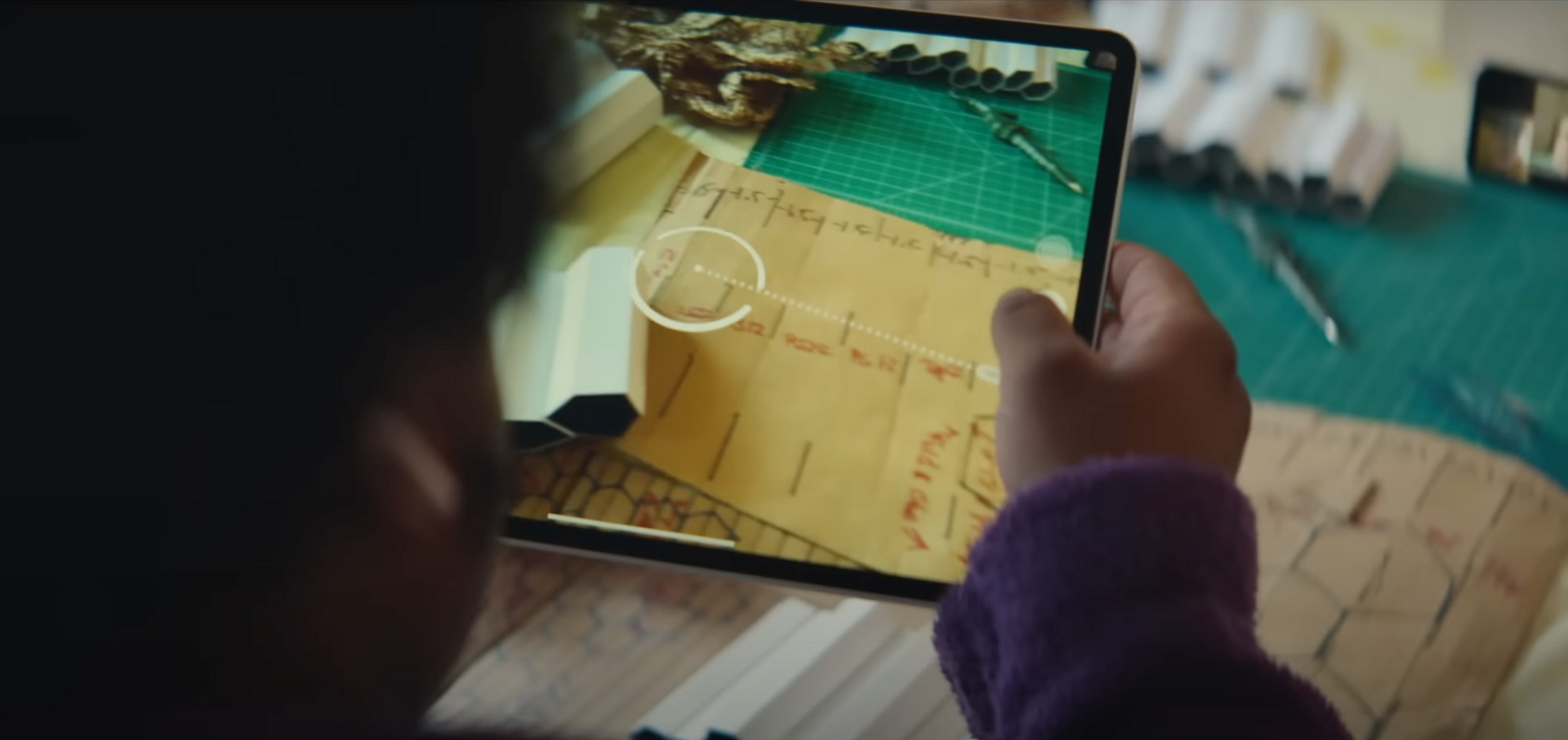 Apple at Work: реклама, сериал или шоукеис магии?